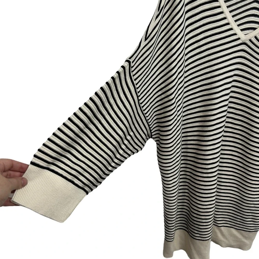 Minimalist Tunic Sweater 18/20 Beige Black Striped Capsule‎ Comfy Cotton Rayon
